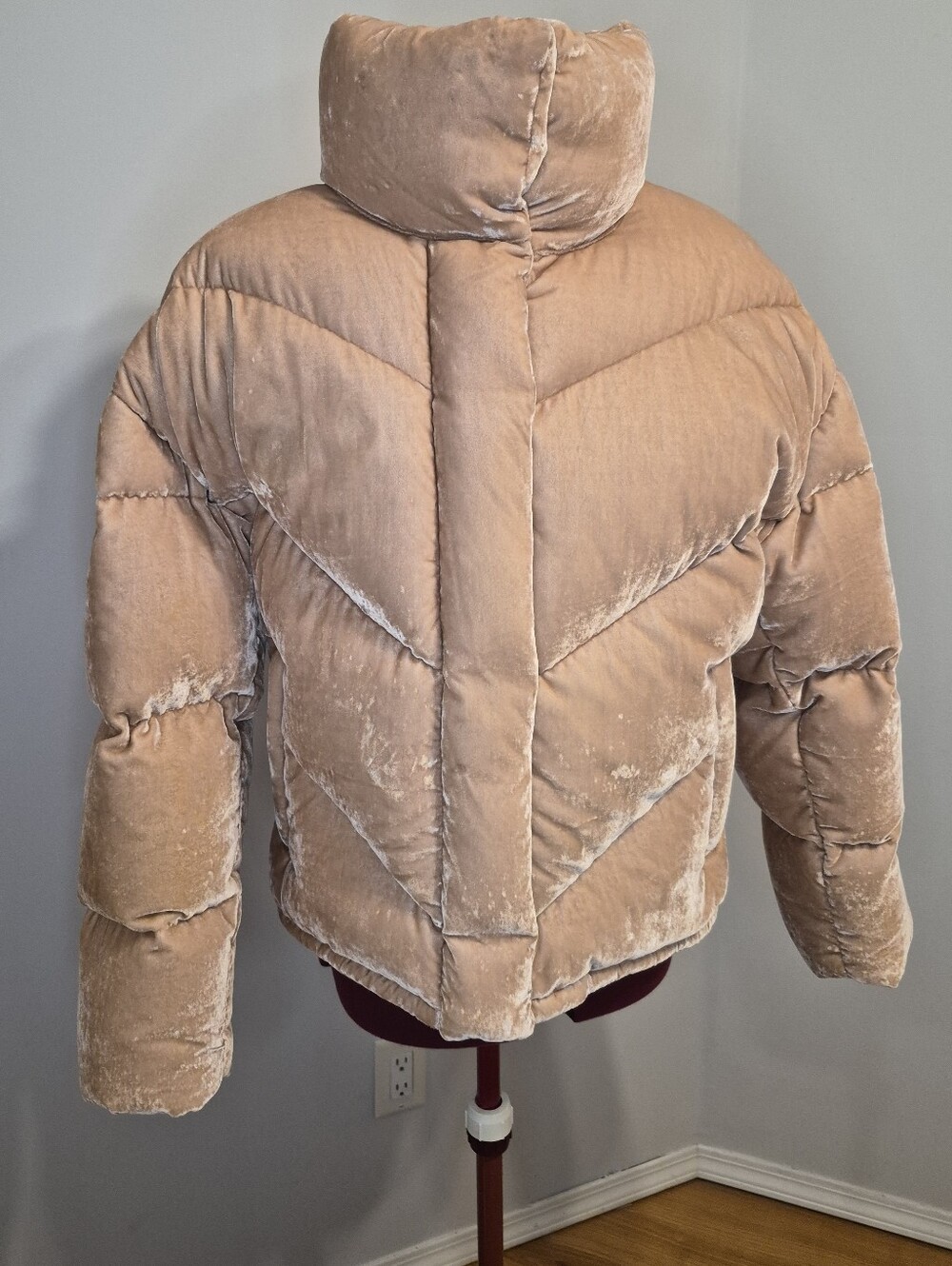 Wilfred Aritzia Cloud Puff Velvet Jacket Pink Size M